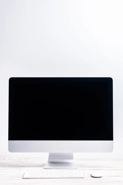 Lege desktopcomputer — Stockfoto