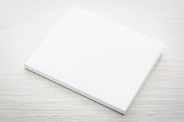 Boş beyaz kitap sahte