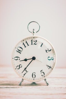 Vintage klasik çalar saat