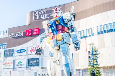 Gundam heykeli modeli