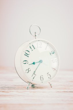 Vintage klasik çalar saat