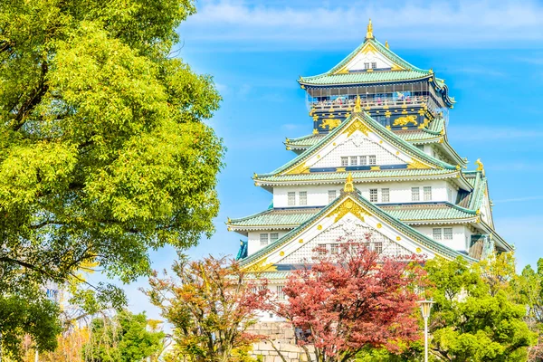 Bella architettura castello di Osaka — Foto Stock