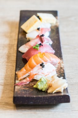 lezzetli suşi pirinç