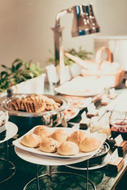 Otel restoranında açık büfe