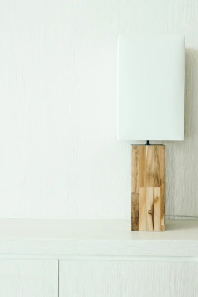 Lichte lamp in woonkamer — Stockfoto