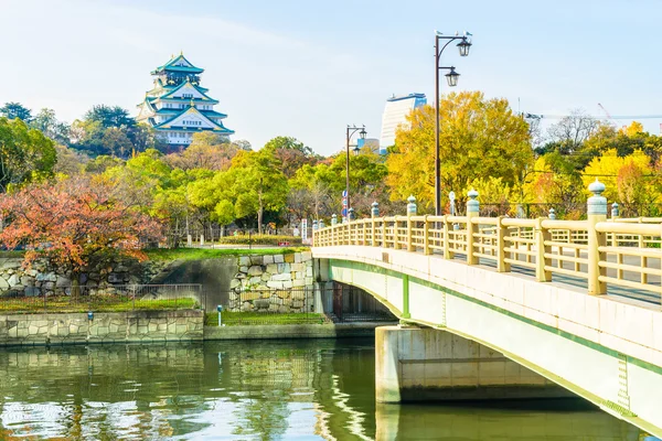 Krásnou architekturu Osaka hrad — Stock fotografie