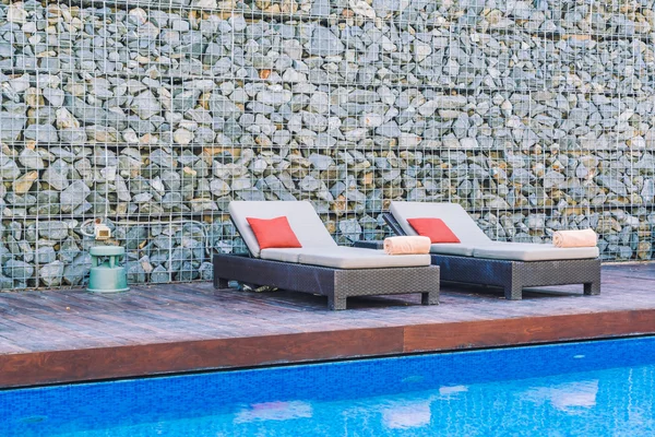 Belo hotel de luxo resort piscina — Fotografia de Stock