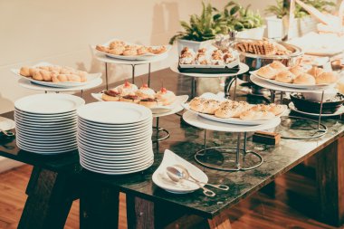 Otel restoranında açık büfe