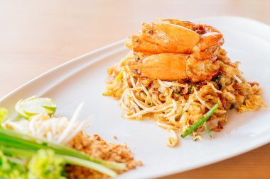 lezzetli Pad Tay erişte