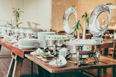 Otel restoranında açık büfe