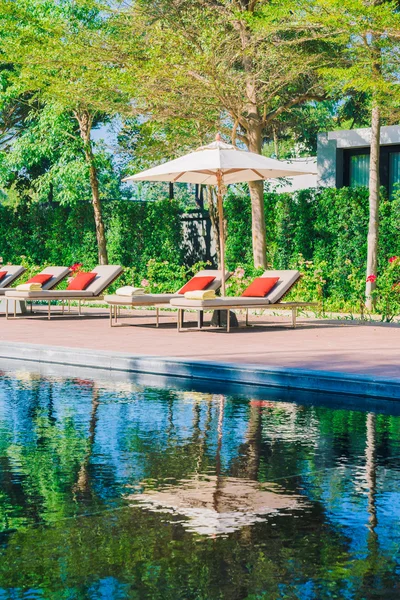 Güzel lüks otel havuzu resort — Stok fotoğraf
