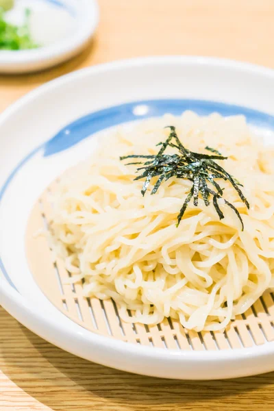 Cold ramen noodles — Stock Photo, Image