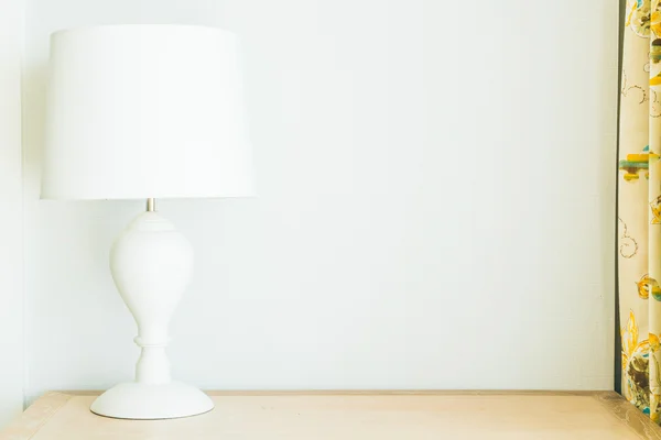 Lampe im Wohnzimmer — Stockfoto