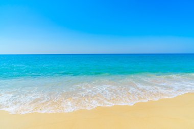 Güzel sahil ve deniz