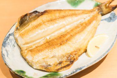 Nefis ızgara balık