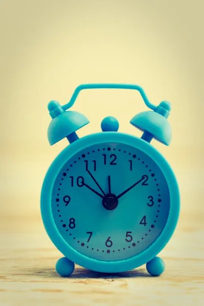 Relógio de alarme clássico — Fotografia de Stock