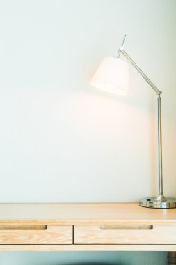 Oturma odasında ışık lamba