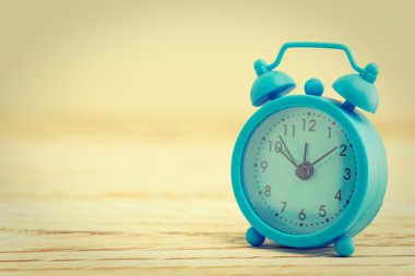 Klasik alarm saati
