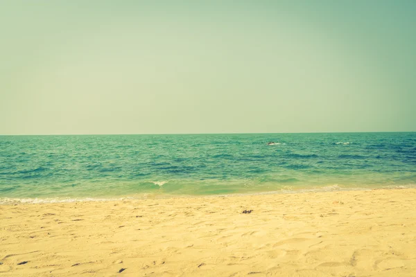 Hermosa playa y mar — Foto de Stock