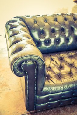 καναπέ στο καθιστικό εσωτερικό