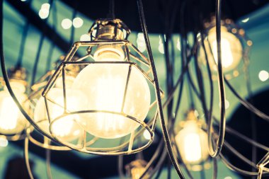 Odadaki Işık Ampüller