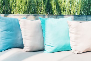 Kanepe dekorasyon yastık