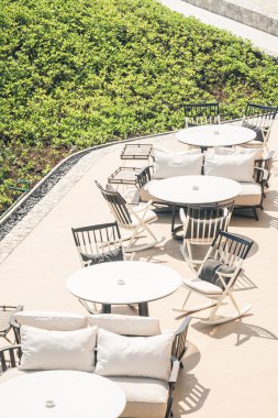 Modern sandalye ve masa