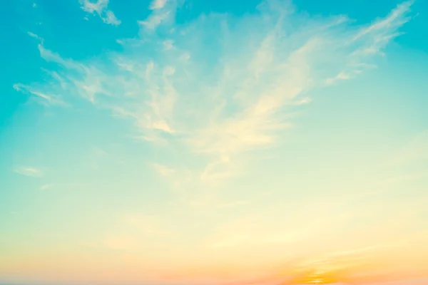 Belo pôr do sol no mar — Fotografia de Stock