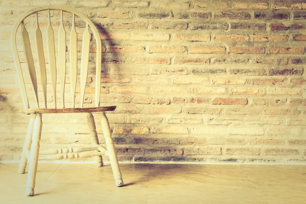 Sedia in legno vintage — Foto Stock