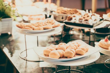 Otel restoranında açık büfe