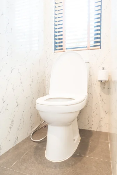 Vit wc-stolen — Stockfoto