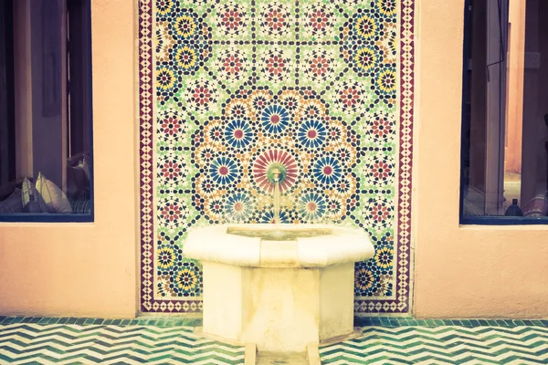 Фонтан з Марокко стиль — стокове фото