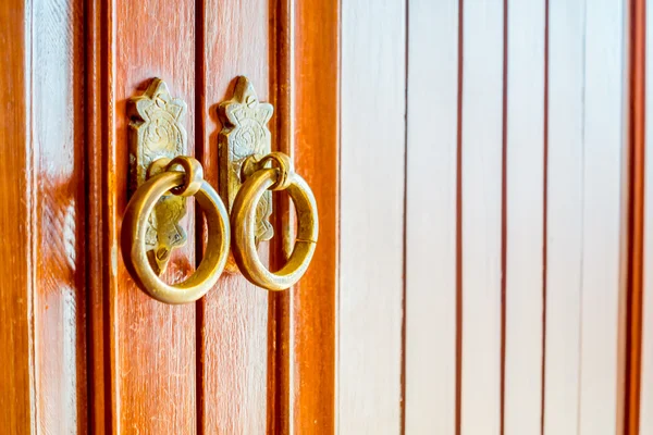 Oude vintage deur knoppen — Stockfoto