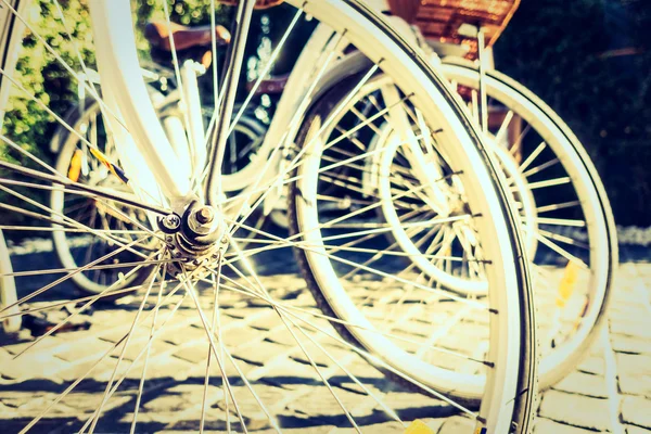 Vintage gammal cykel — Stockfoto