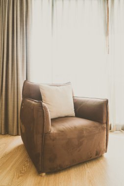 καναπέ στο καθιστικό εσωτερικό