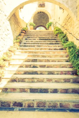 eski beton merdivenler