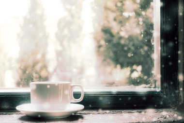 beyaz kahve fincanı