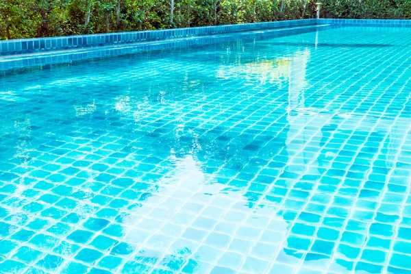 Beautiful Swimming pool — Stock Photo, Image