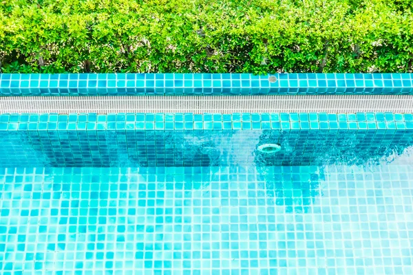 Piękny basen — Zdjęcie stockowe