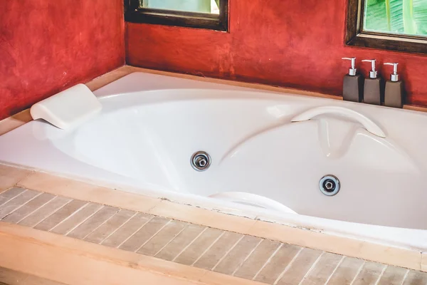 Beautiful luxury Bathtub decoration — Stock Photo, Image