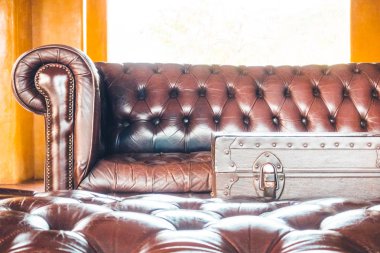 καναπέ στο καθιστικό εσωτερικό