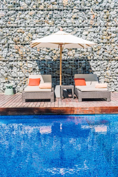 Hotel de luxo resort piscina — Fotografia de Stock