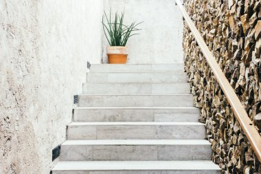 Beton merdiven iç House