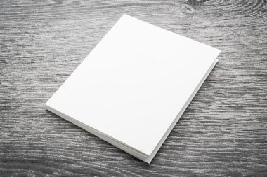 Boş beyaz kitap sahte