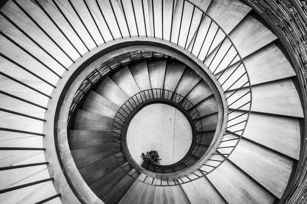 Scala circolare a spirale — Foto Stock