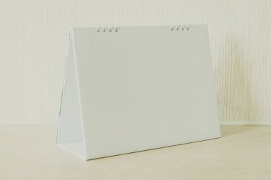 Ahşap üzerine boş takvim