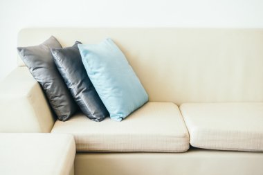 Güzel lüks yastıklar Divan