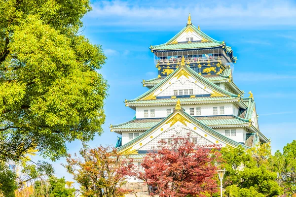 Belo castelo de Osaka — Fotografia de Stock