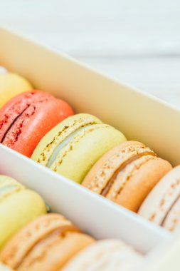 Renkli acıbadem kurabiyesi tatlı