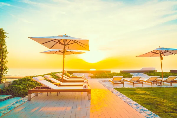 Hotel di lusso piscina — Foto Stock